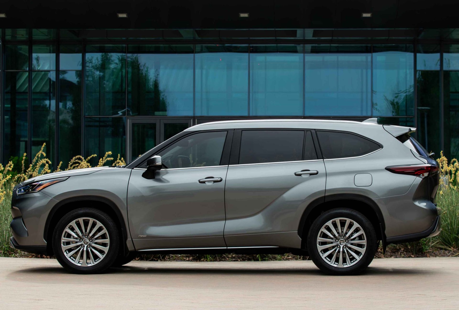 2025-highlander-25th-edition-toyota-10c8q01yjtnhxponq